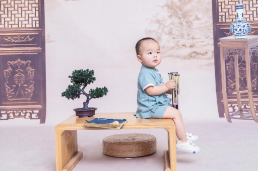 琼海四个月宝宝可以坐着吗 琼海四个月宝宝可以坐着吗